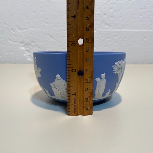Wedgwood Blue Jasperware Small Round Bowl with White Motif - Picture 8 of 10